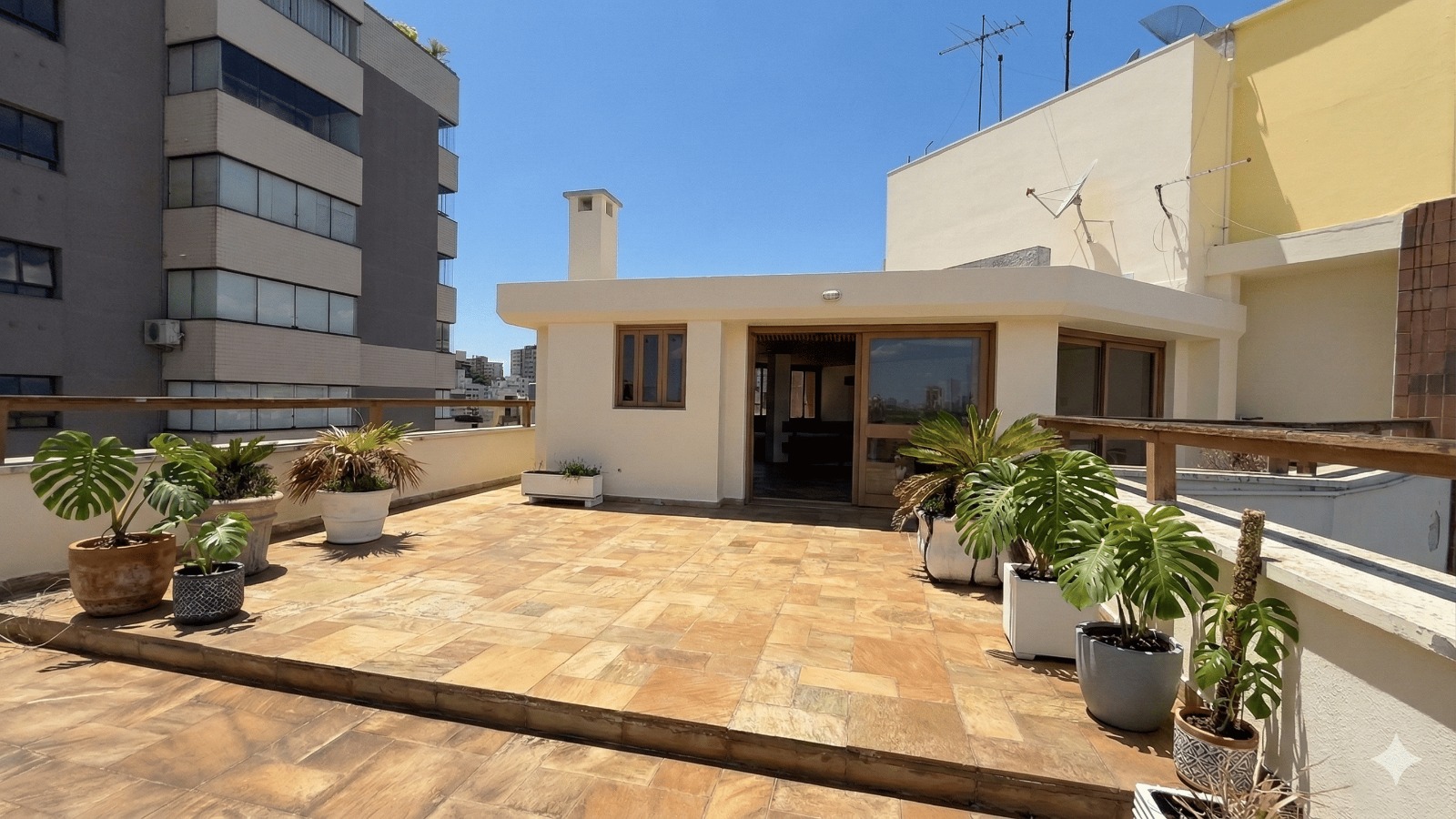 Lounge Rooftop & Espaço Gourmet